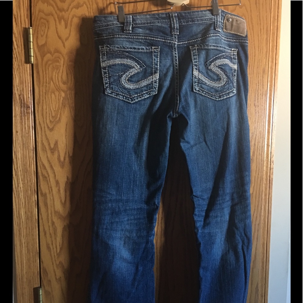 Silver Aiko Bootcut Jean 33/33. Like New Condition
